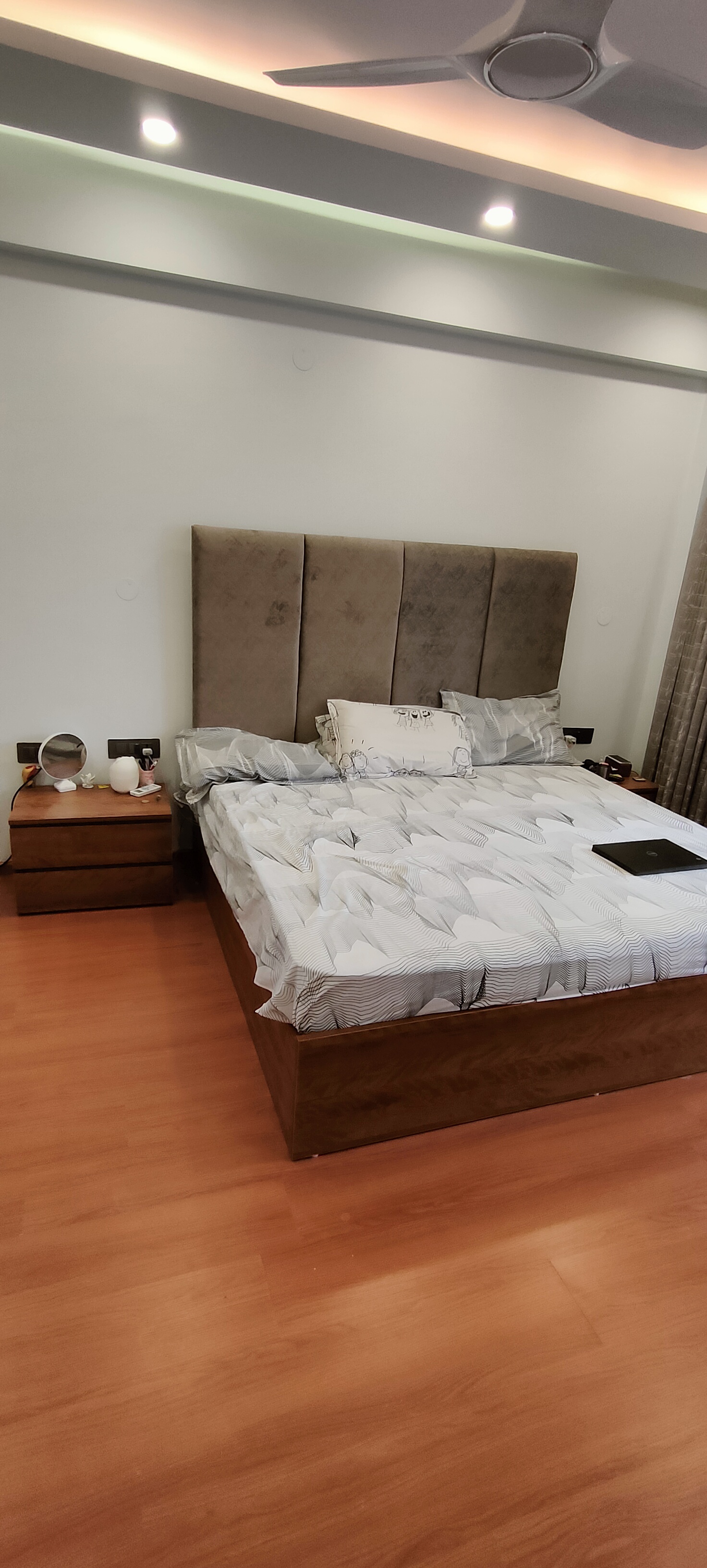 Upholstered King Bed